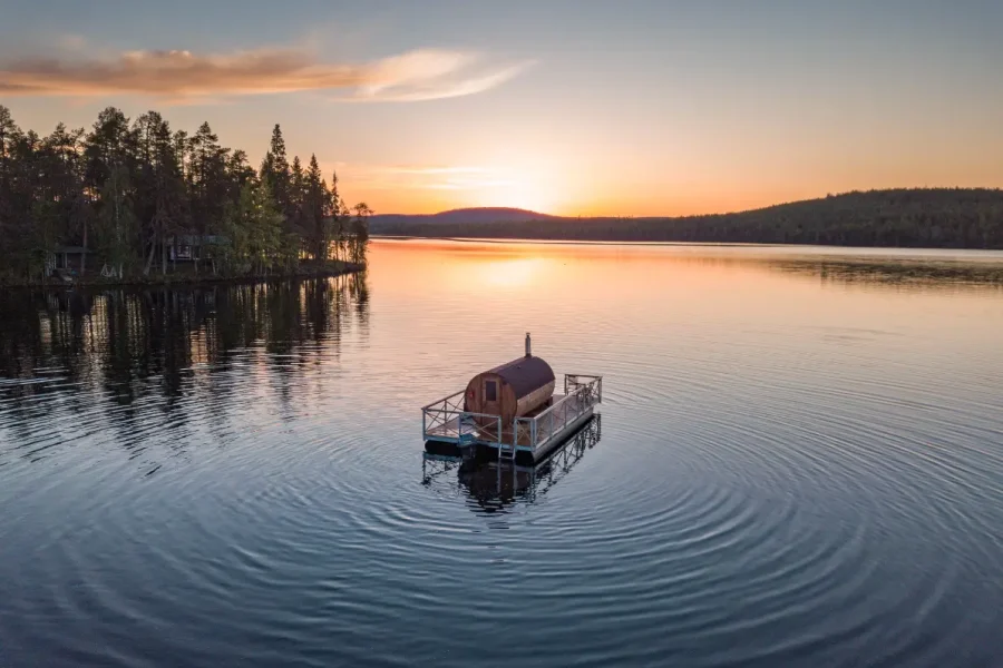 Authentic sauna boat experience with BBQ in Rovaniemi