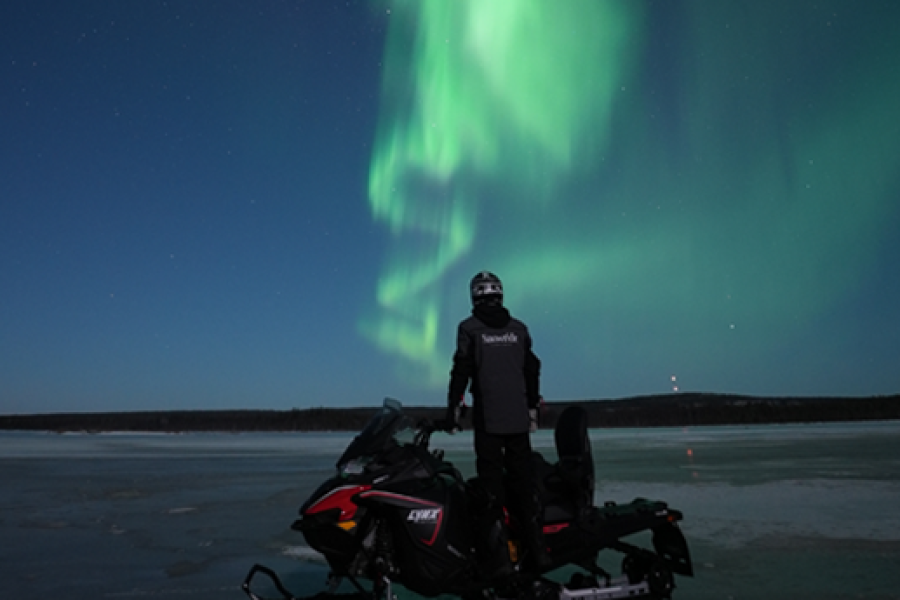 Snowmobile Night Tour in the Arctic